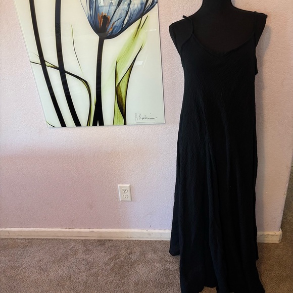 Dresses & Skirts - New black maxi dress